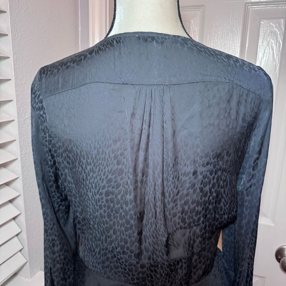 Tobi Peplum Button Top - Picture 6 of 8